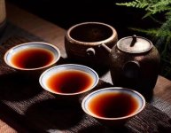 普洱生茶是當年的好還是陳年的好？
